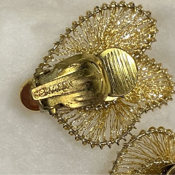 Vintage Handmade in Western Germany Gold Tone Butterfly Brooch Clip Earring Set - Picture 3 of 12